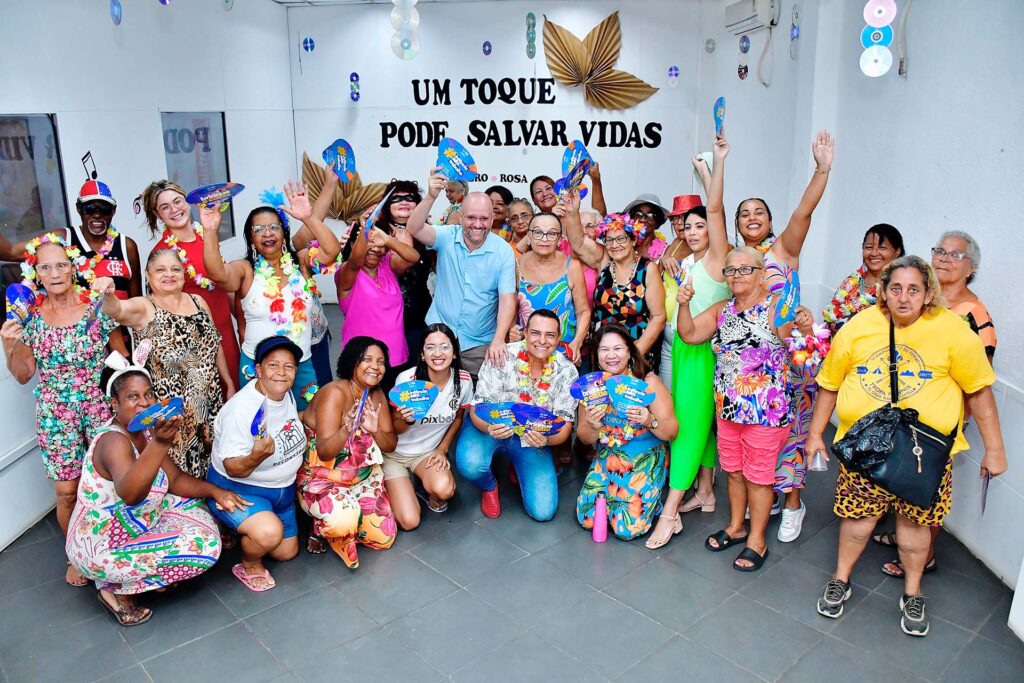 Usuários dos CRAS caem na folia em Belford Roxo