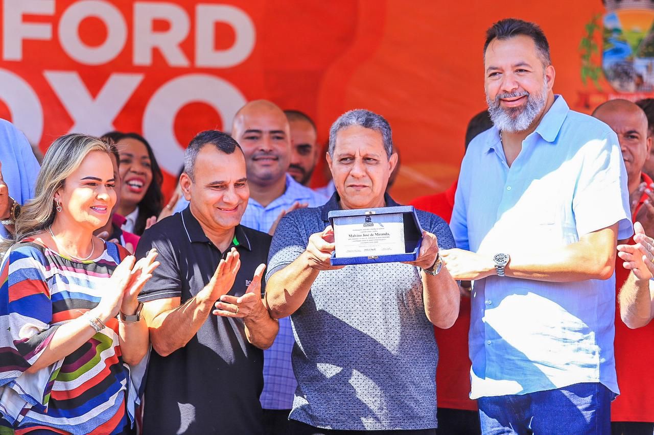 Alunos das escolas municipais de São José do Norte visitam o Parque de  Dinossauros do Sebrae RS - Notícias - Prefeitura Municipal de São José do  Norte