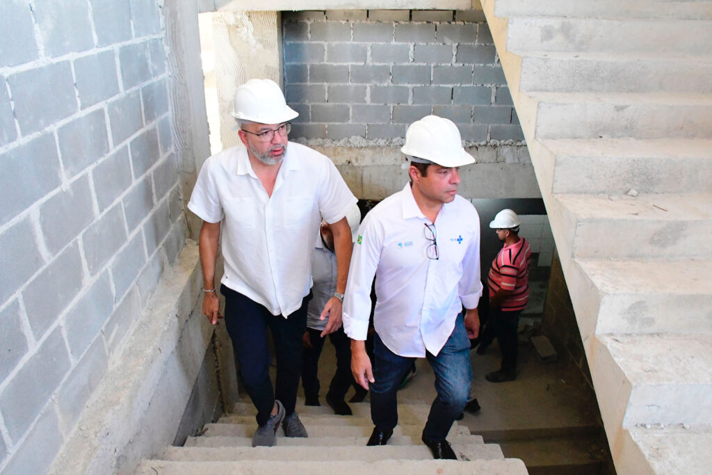 Prefeito Márcio Canella visita obras de expansão do Hospital Municipal