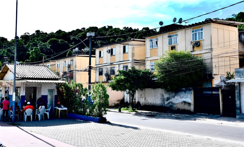 Governo do Estado anuncia a reforma de dois conjuntos residenciais no bairro Sargento Roncalli