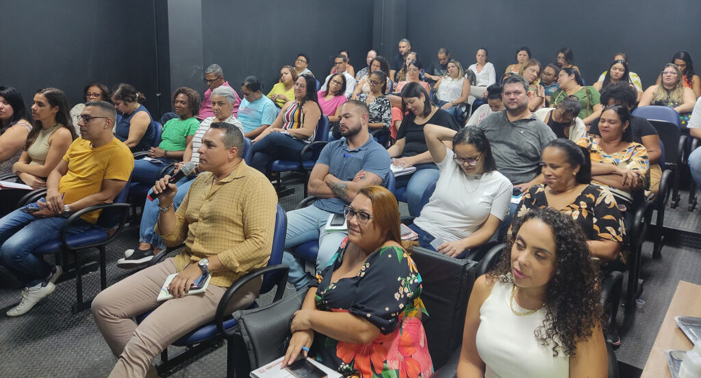 Capacitação sobre o SUAS reúne servidores da Assistência Social em Belford Roxo