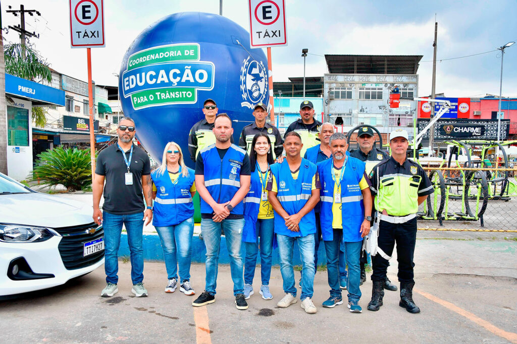 Secretaria de Transporte e Detran-RJ realizam blitz educativa do Maio Amarelo em Belford Roxo