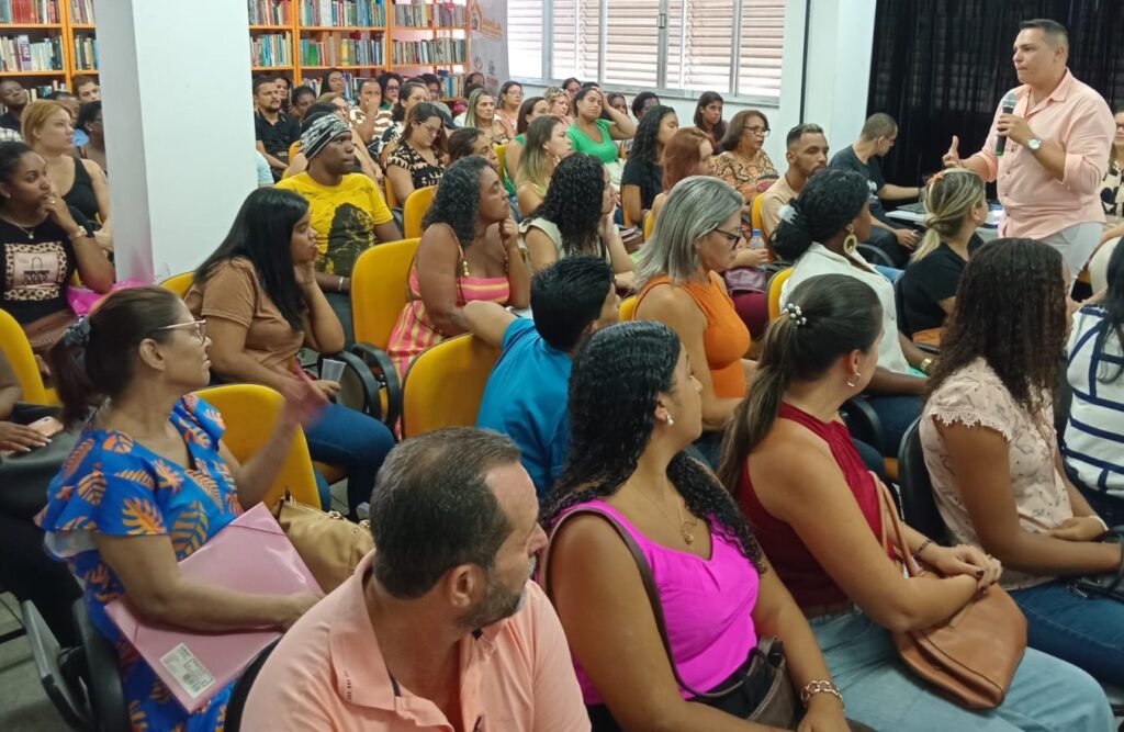 Secretaria de Assistência Social de Belford Roxo faz reunião visando a retomada do atendimento ao CadÚnico