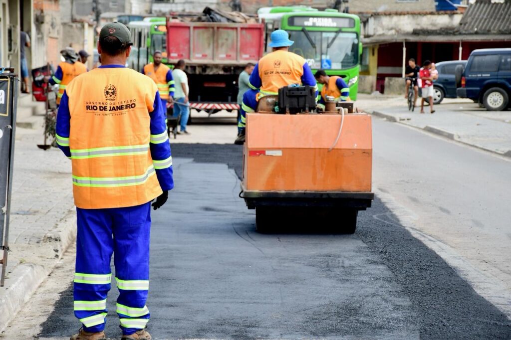 Prefeitura faz recapeamento da Estrada Aníbal da Mota  e da rodoviária de Nova Aurora