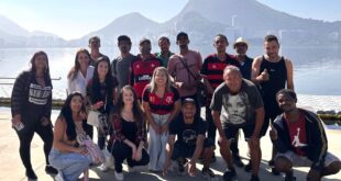 Secretaria de Assistência Social leva pessoas em situação de rua para visita ao Museu do Flamengo