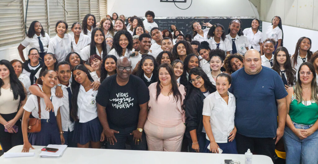Secretaria de Meio Ambiente ministra palestra educativa para estudantes do Ciep Joracy Camargo e na igreja Batista