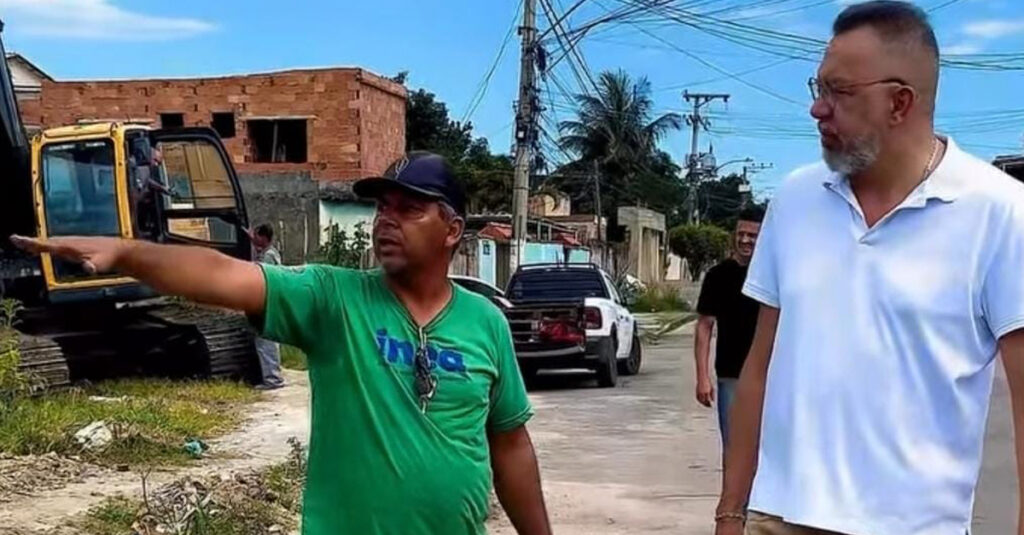 Prefeito Márcio Canella acompanha trabalhos de limpeza do rio Botas