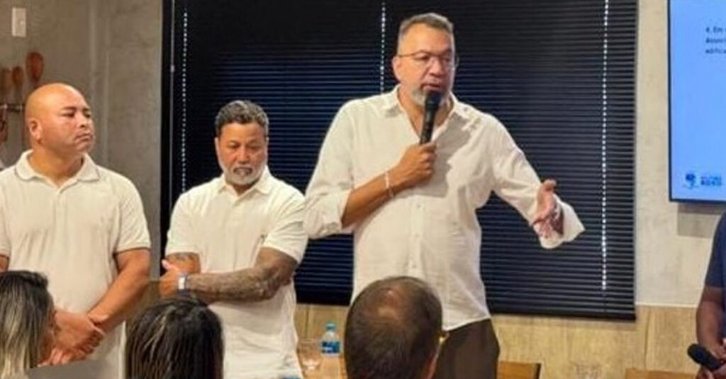 Prefeito Márcio Canella ouve comerciantes e acaba com o calçadão do bairro Lote XV