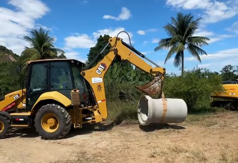 Prefeitura de Belford Roxo, em parceria com o Governo do Estado, inicia obras de revitalização da Estrada do Amapá