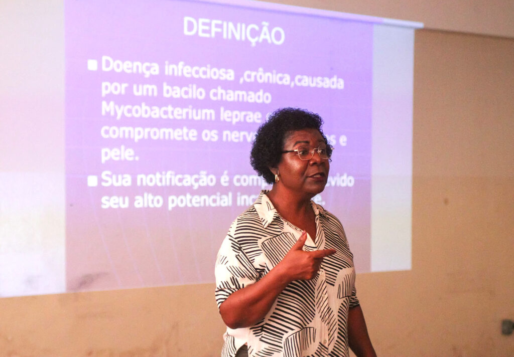 Secretaria de Saúde faz capacitação sobre hanseníase com agentes comunitários de saúde