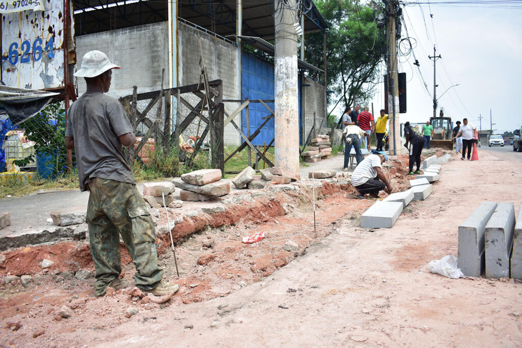 Prefeitura de Belford Roxo inicia serviços de paisagismo de no Jardim Redentor