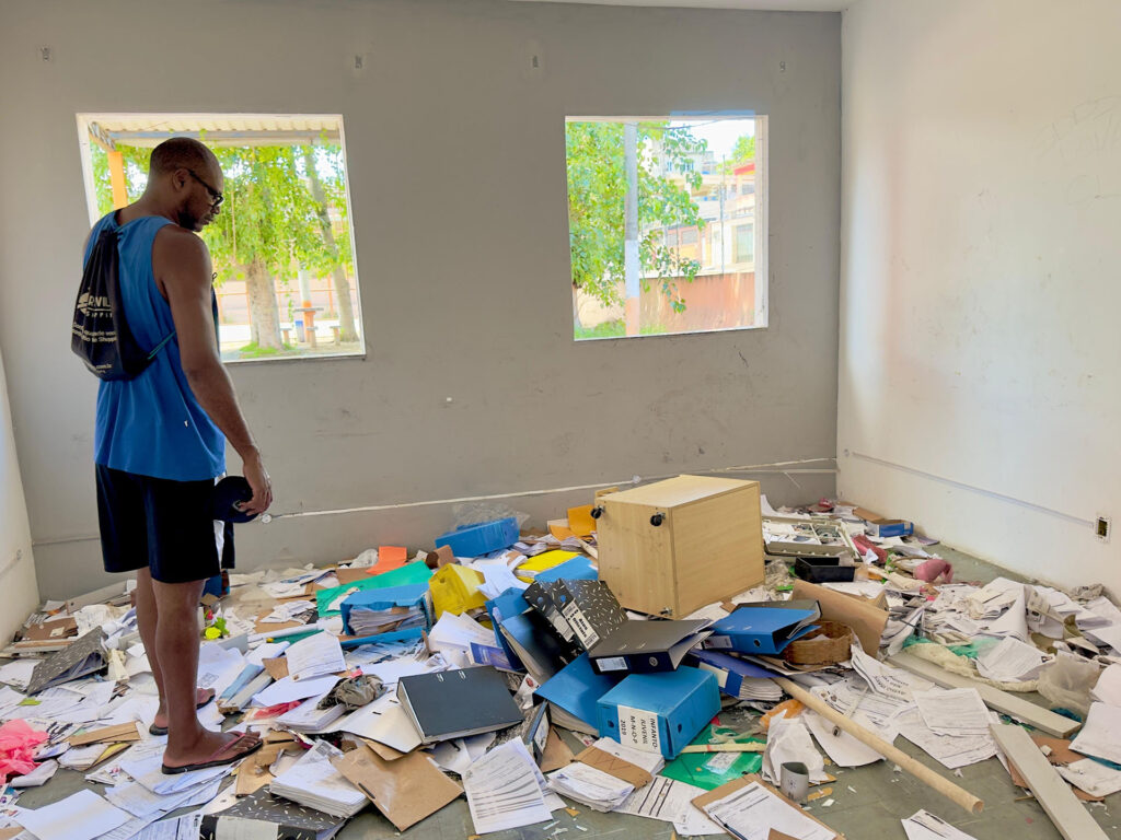 Secretários visitam Casa da Cultura e Vila Olímpica destruídas e prometem agilizar recuperação