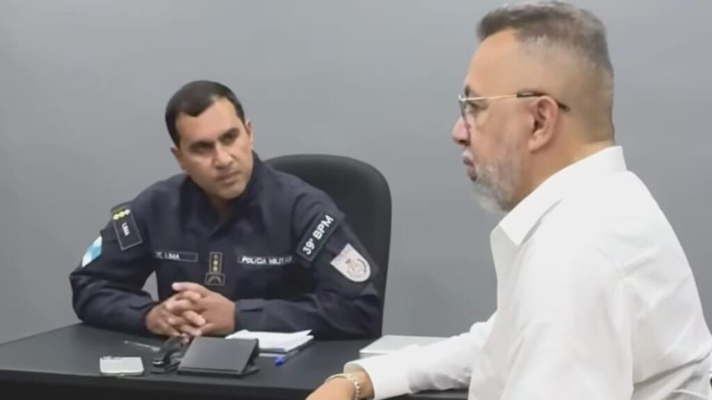 Prefeito Márcio Canella pede apoio à Polícia Militar para combater venda de crack em Belford Roxo