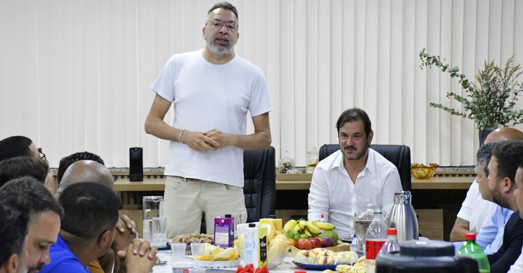 Prefeito Márcio Canella, secretários e vereadores se reúnem com presidente nacional do União Brasil