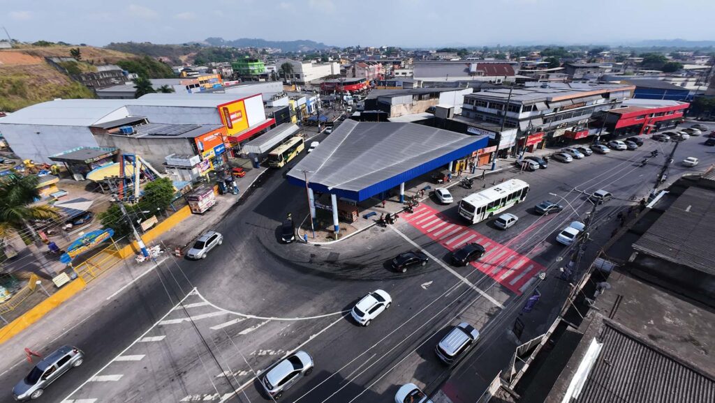 Prefeito reabre nesta quinta-Prefeito reabre nesta quinta-feira o trecho do antigo Calçadão do Lote XVfeira o trecho do antigo Calçadão do Lote XV