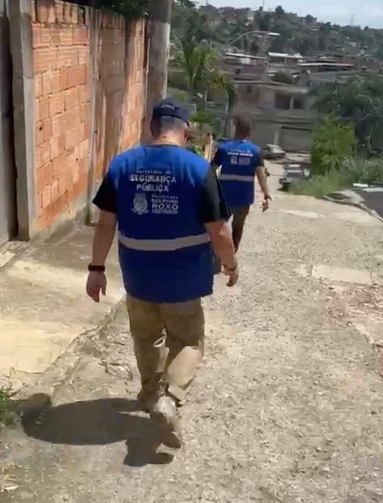 Prefeitura de Belford Roxo e Polícia Civil interditam fábrica de gelo no Parque São José