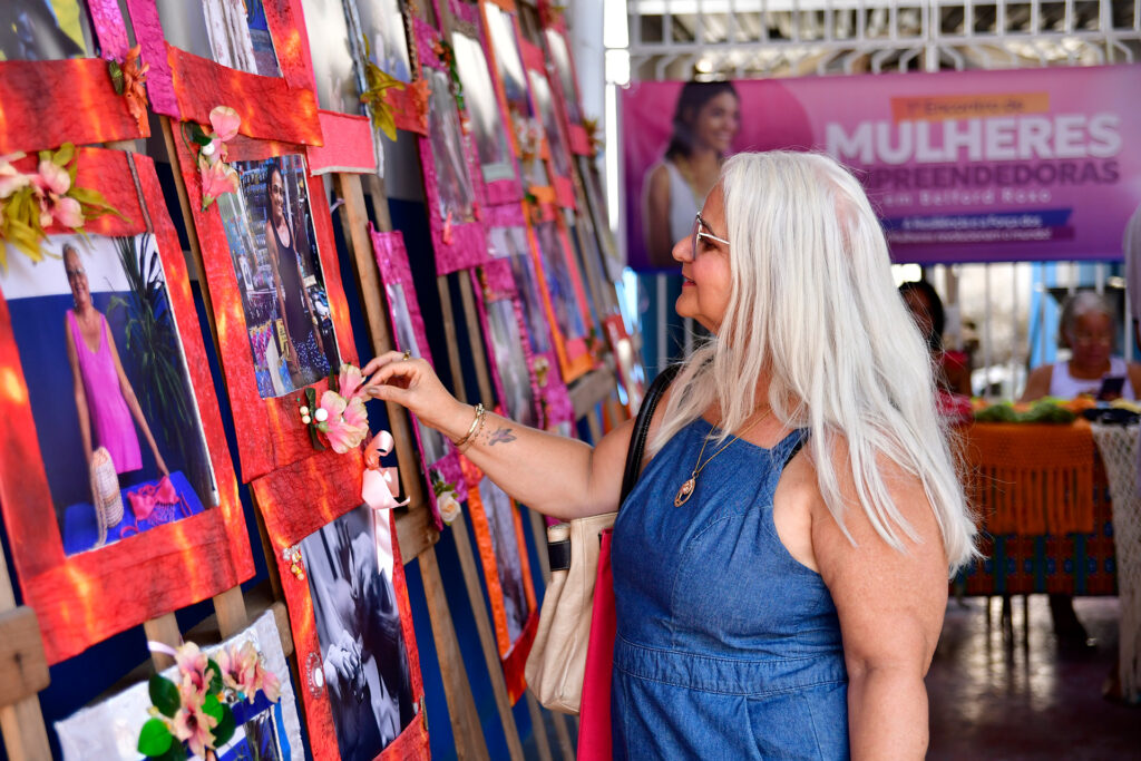Secretaria de Trabalho realiza o 1º Encontro de Mulheres Empreendedoras com homenagens