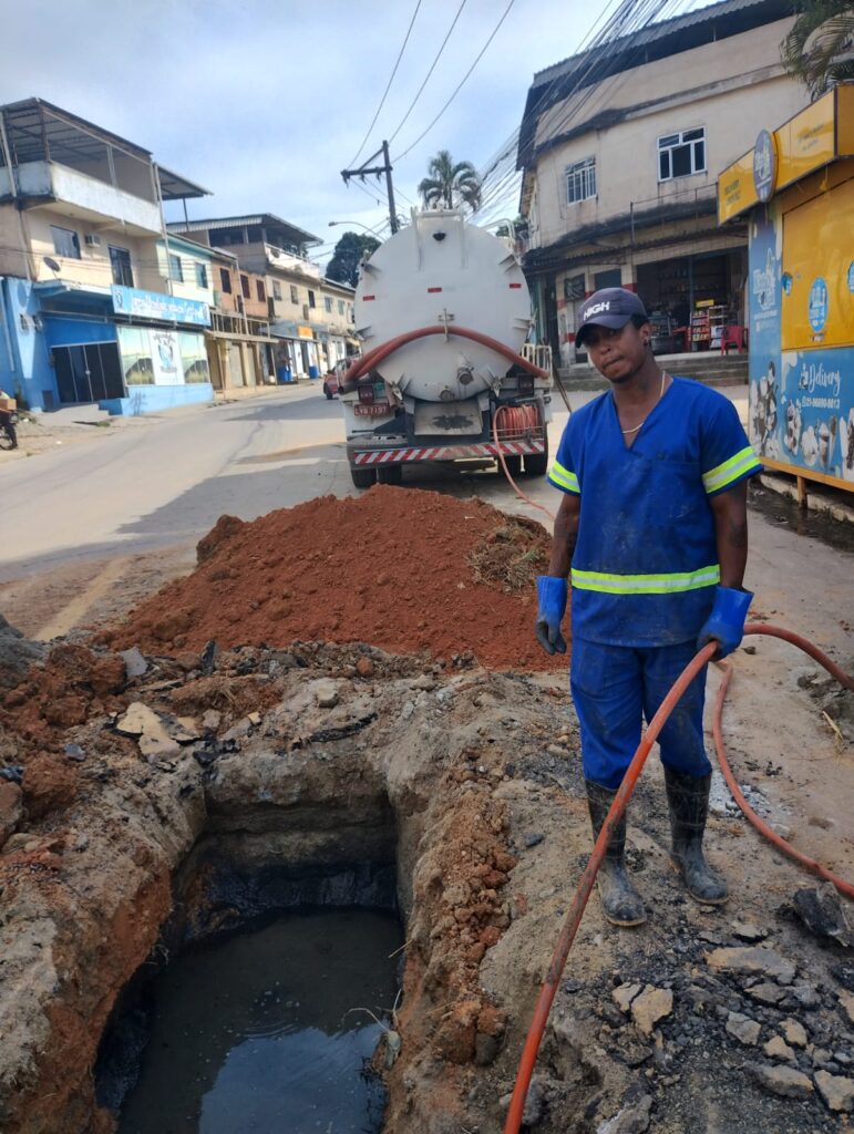 Secretaria Municipal de Conversação realiza ações de limpeza e serviços em diversos bairros