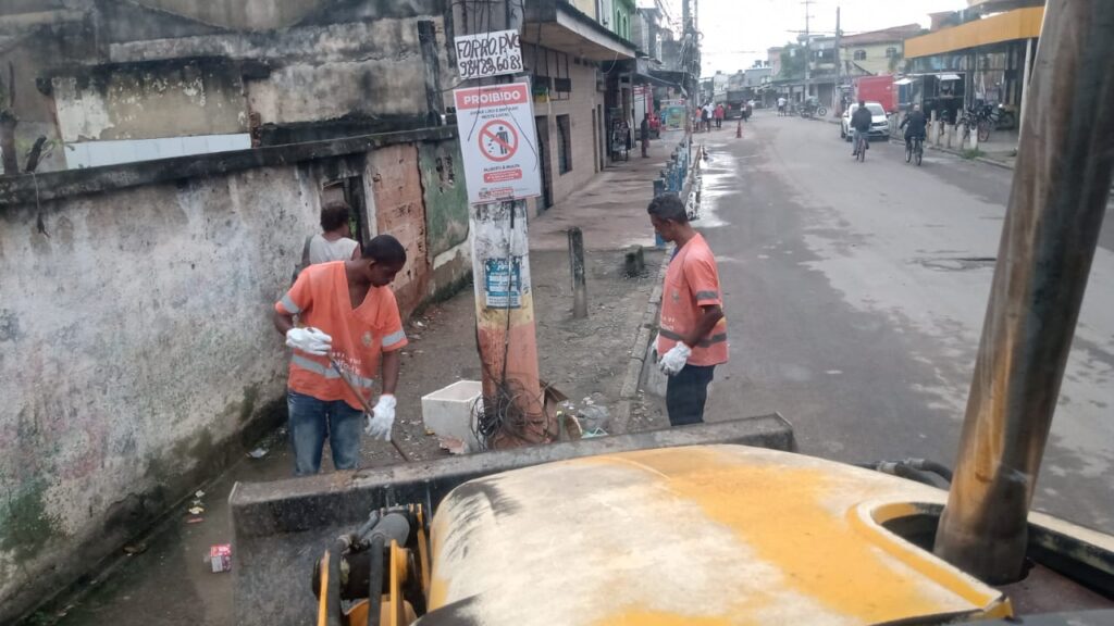 Prefeitura de Belford Roxo realiza mais um mutirão de limpeza e serviços em vários bairros