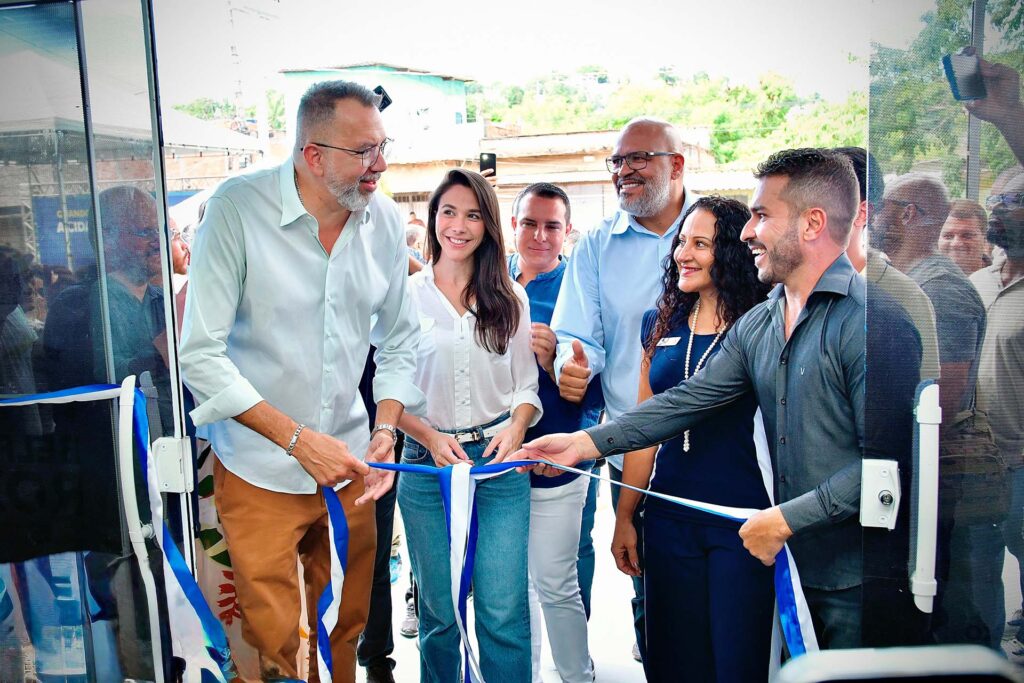 Novo Cras Nova Aurora é inaugurado pelo prefeito Márcio Canella, presidente da Câmara e autoridades