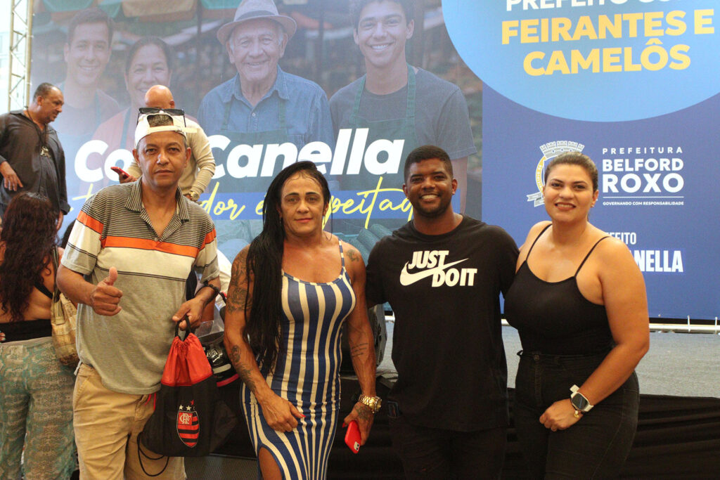 Prefeito Márcio Canella se reúne com camelôs, feirantes, donos de trailers e avisa que irá continuar combatendo a extorsão