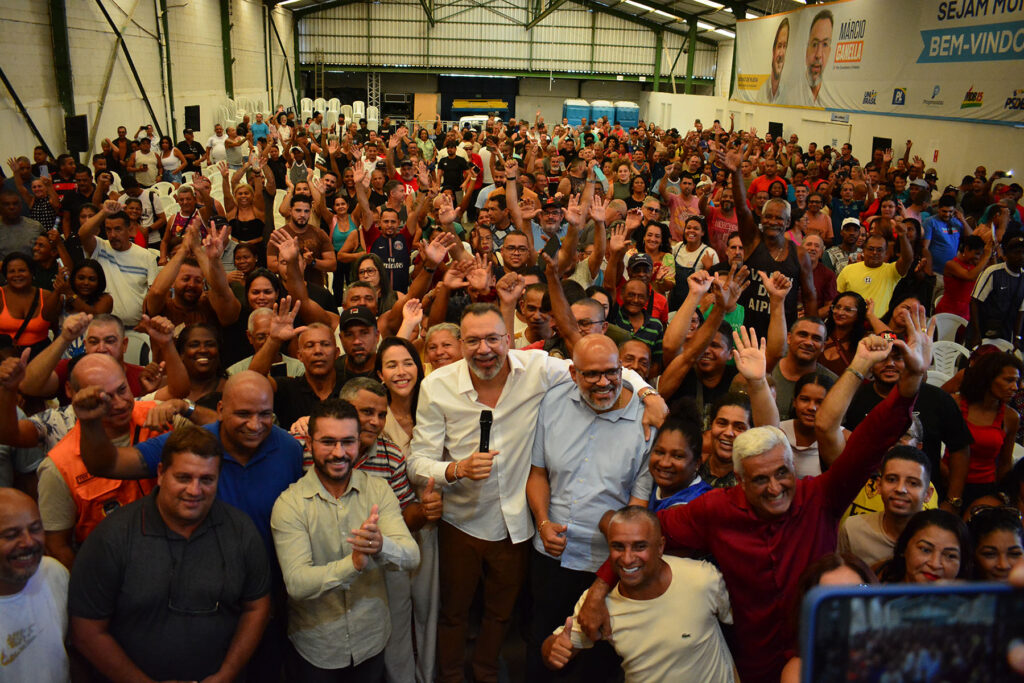 Prefeito Márcio Canella se reúne com camelôs, feirantes, donos de trailers e avisa que irá continuar combatendo a extorsão