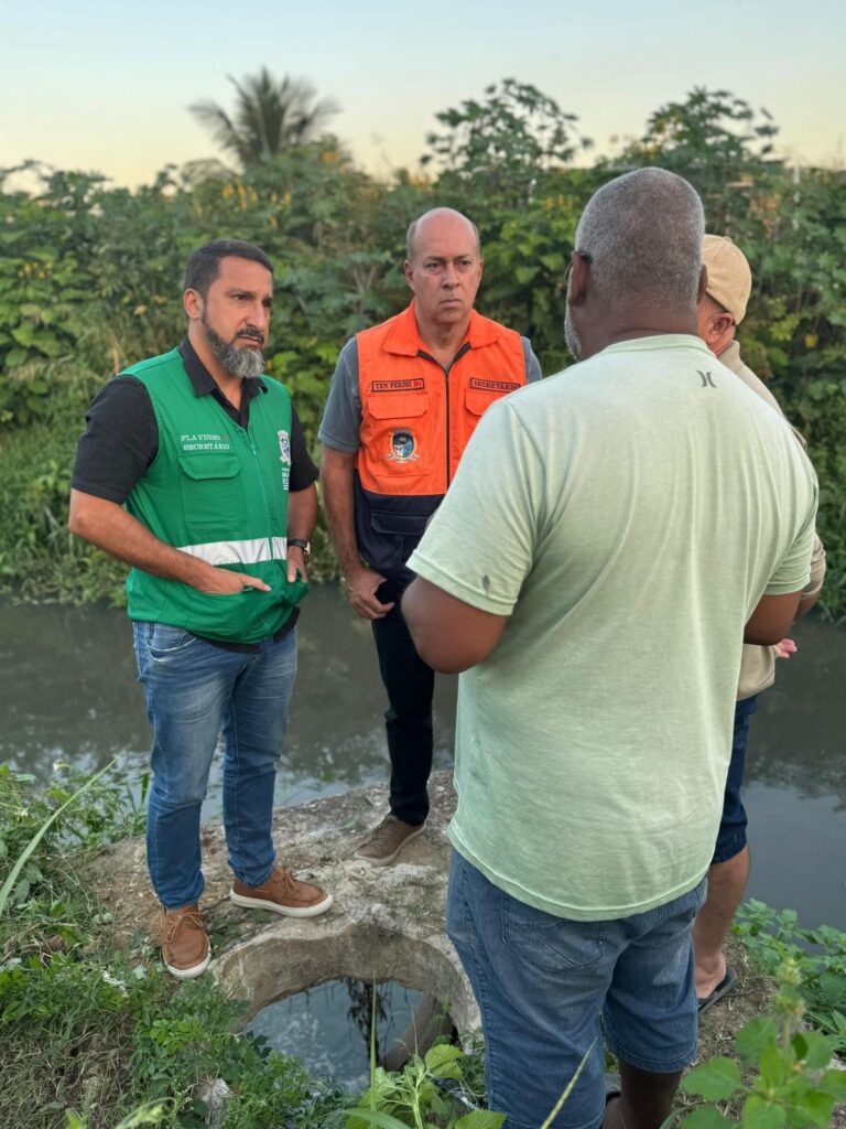 Secretaria de Defesa Civil e Meio Ambiente realizam escuta ativa no bairro Recantus