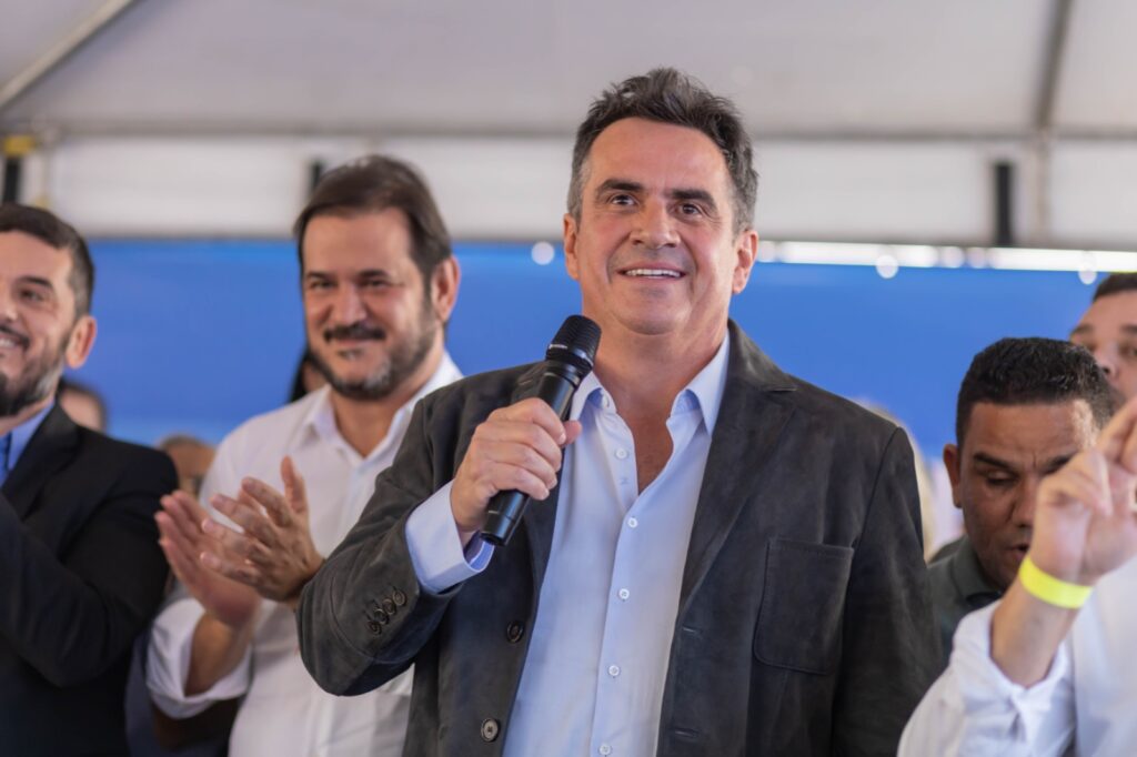 Governador e prefeito inauguram base do Proeis em Belford Roxo, lançam obras do canal Maxambomba e visitam Hospital Geral de Emergência
