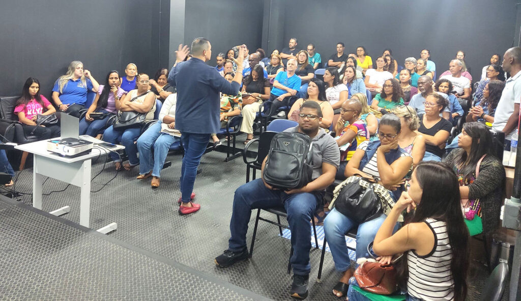 Assistência Social de Belford Roxo promove capacitação  para técnicos do Serviço de Convivência e Fortalecimento de Vínculos