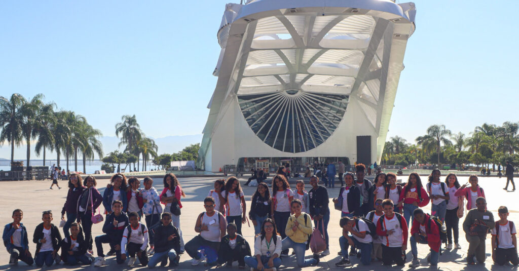 Alunos de Belford Roxo visitam o Museu do Amanhã