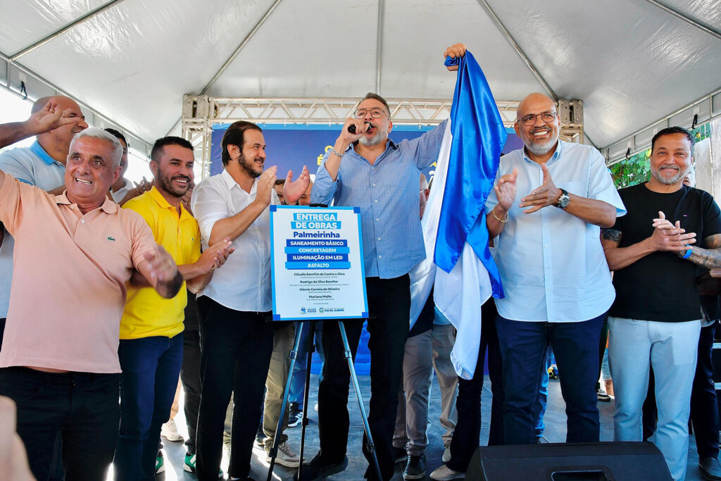 Márcio Canella entrega obras de pavimentação, saneamento básico e iluminação de Led nas ruas da Palmeirinha