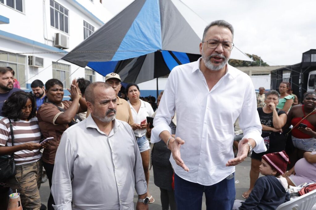 Prefeito Canella acompanha o último dia de inscrições para o Minha Casa Minha Vida