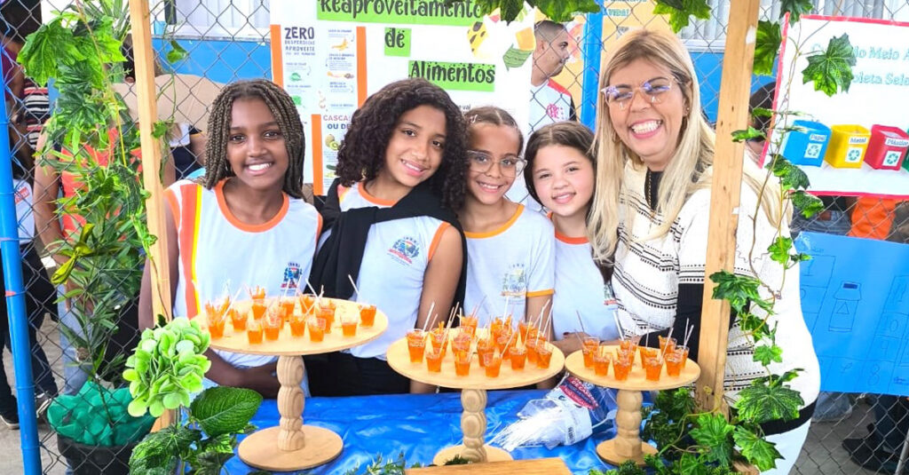 Escola de Belford Roxo realiza Feira Integrada para mostrar trabalhos de educação ambiental