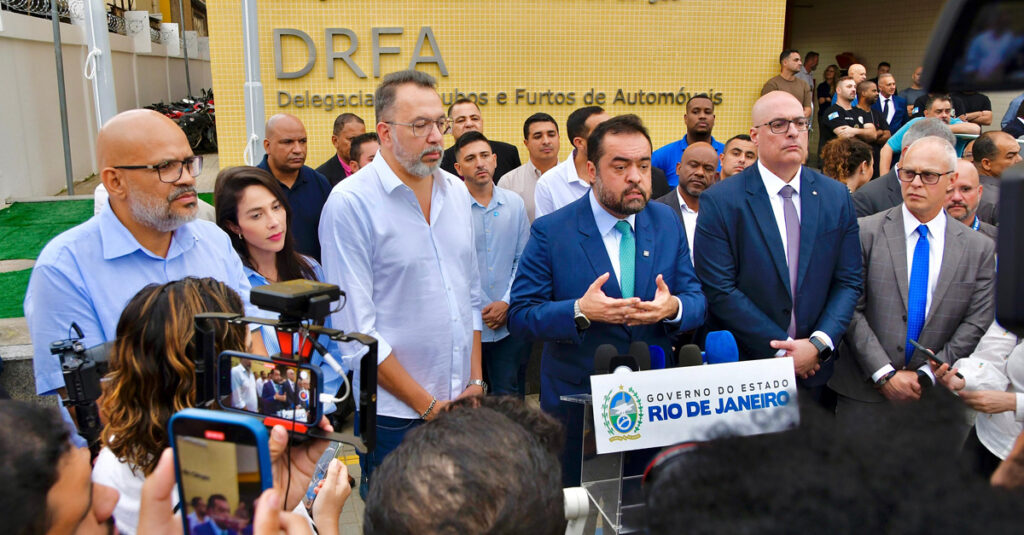 Governador e prefeito Márcio Canella inauguram três delegacias especializadas em Belford Roxo