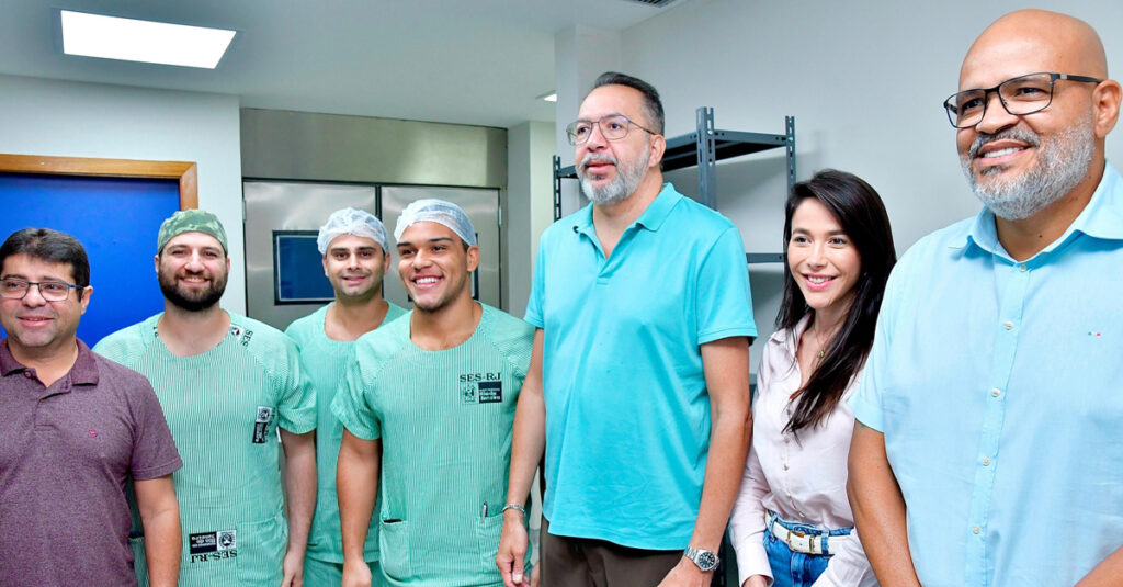Prefeito de Belford Roxo inaugura centro cirúrgico no Hospital Geral de Emergência
