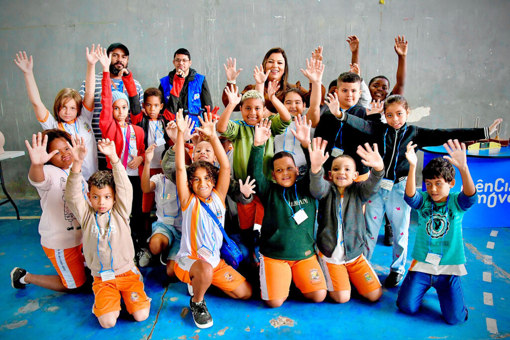 Projeto Ciência Móvel do Museu da Vida Fiocruz une ciência, cultura e diversão em Belford Roxo