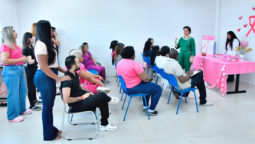 Hospital Infantil de Belford Roxo promove ações do Outubro Rosa para os funcionários no Parque dos Ferreiras