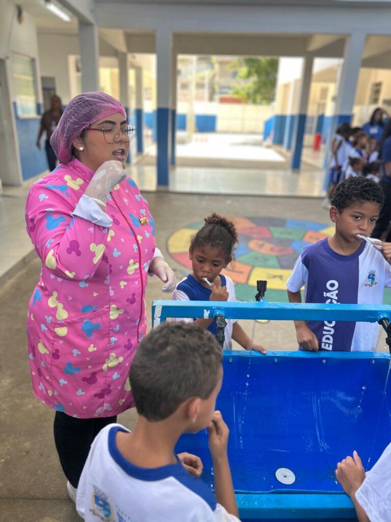Programa Saúde na Escola leva ações de saúde bucal para alunos em Belford Roxo