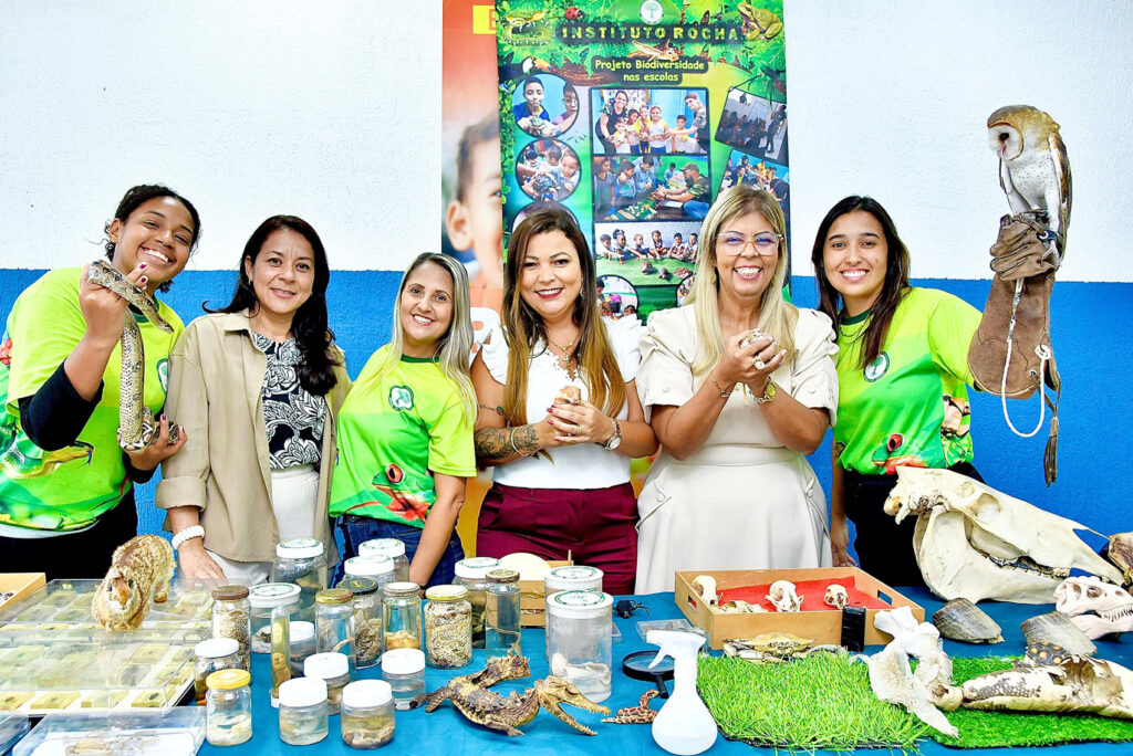 Escola Municipal José Hamilton Lomar recebe programa ‘Biodiversidade nas Escolas’ com exposição e apresentação de animais do Instituto Rebio