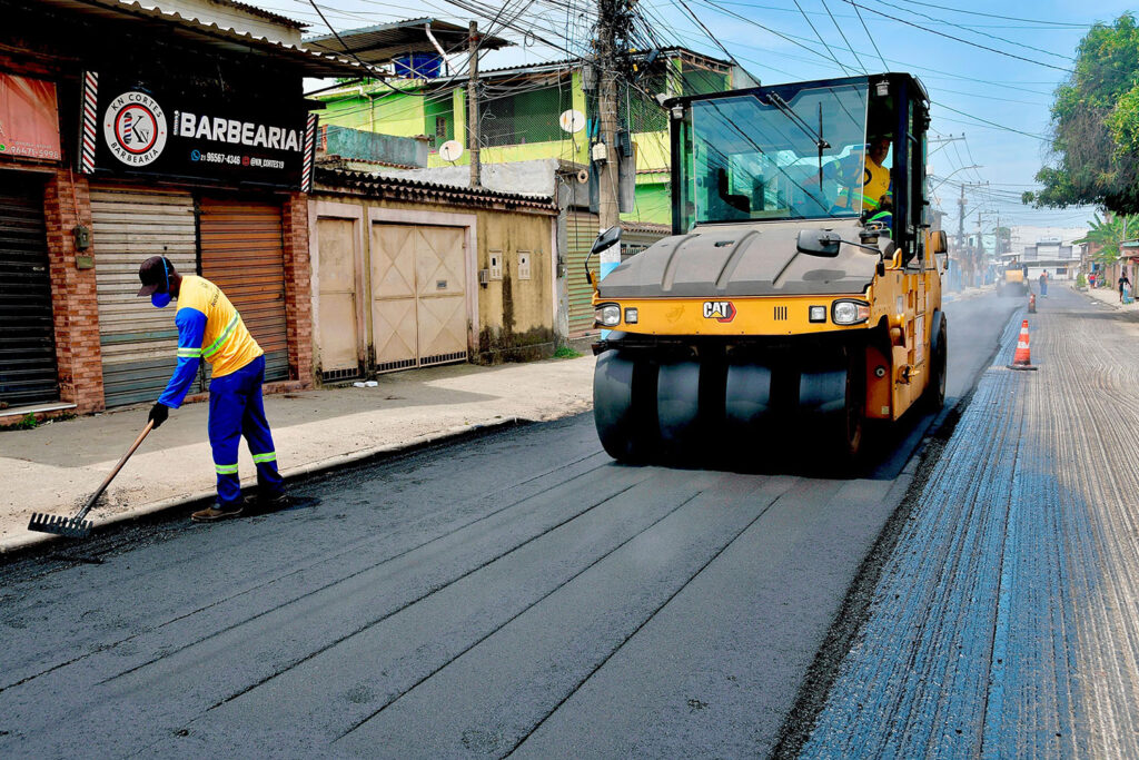 Prefeitura e Governo do Estado revitalizam com novo asfalto 2,5 km da Estrada Doutor Farrula