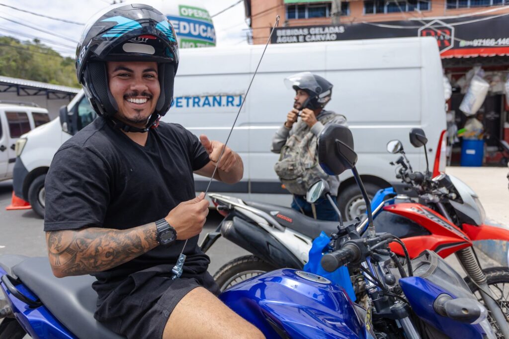 Secretaria Municipal de Transportes e Detran fazem blitz educativa em Belford Roxo