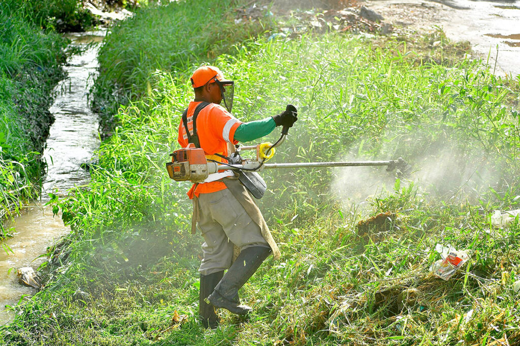 Prefeitura promove choque de ordem nos bairros Santa Marta e Vila Pauline