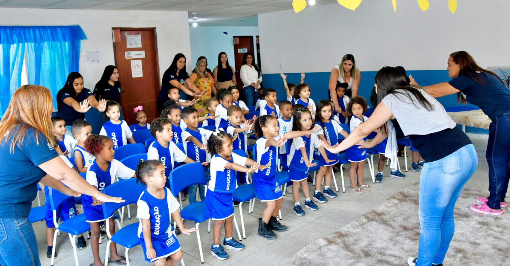 Creche Municipal Nilson de Souza promove Teatro de Fantoches alusivo ao Setembro Amarelo