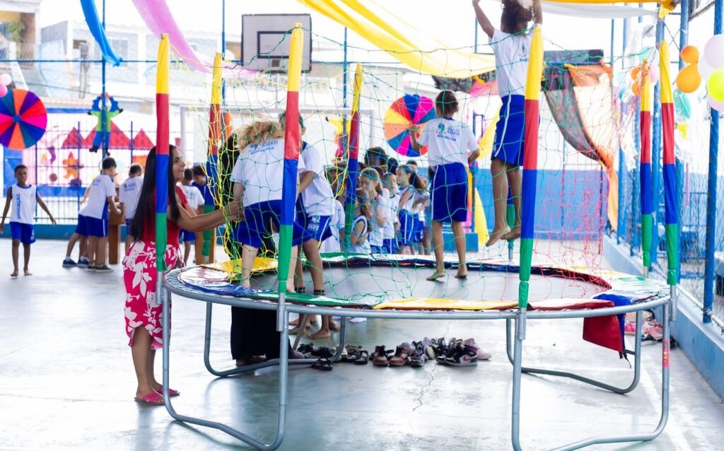 Escola Sebastião Herculano de Mattos promove Festa do Circo para os alunos na Semana da Criança