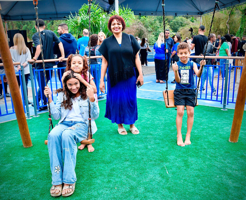 Prefeito Márcio Canella inaugura uma praça e duas creches de tempo integral em Belford Roxo