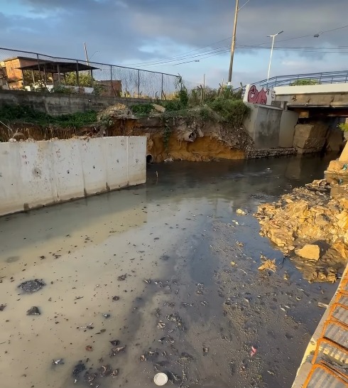 Prefeito Márcio Canella fiscaliza obras de canalização do Canal Maxambomba