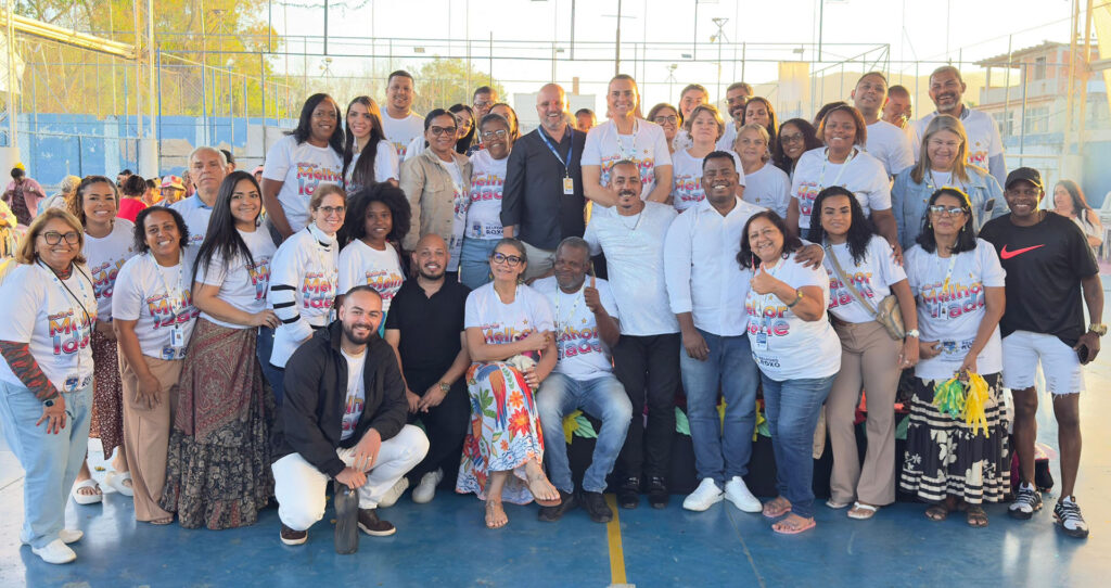 Festa da Primavera celebra a nova estação com Baile da Melhor Idade e coroação de rainha no Country Club