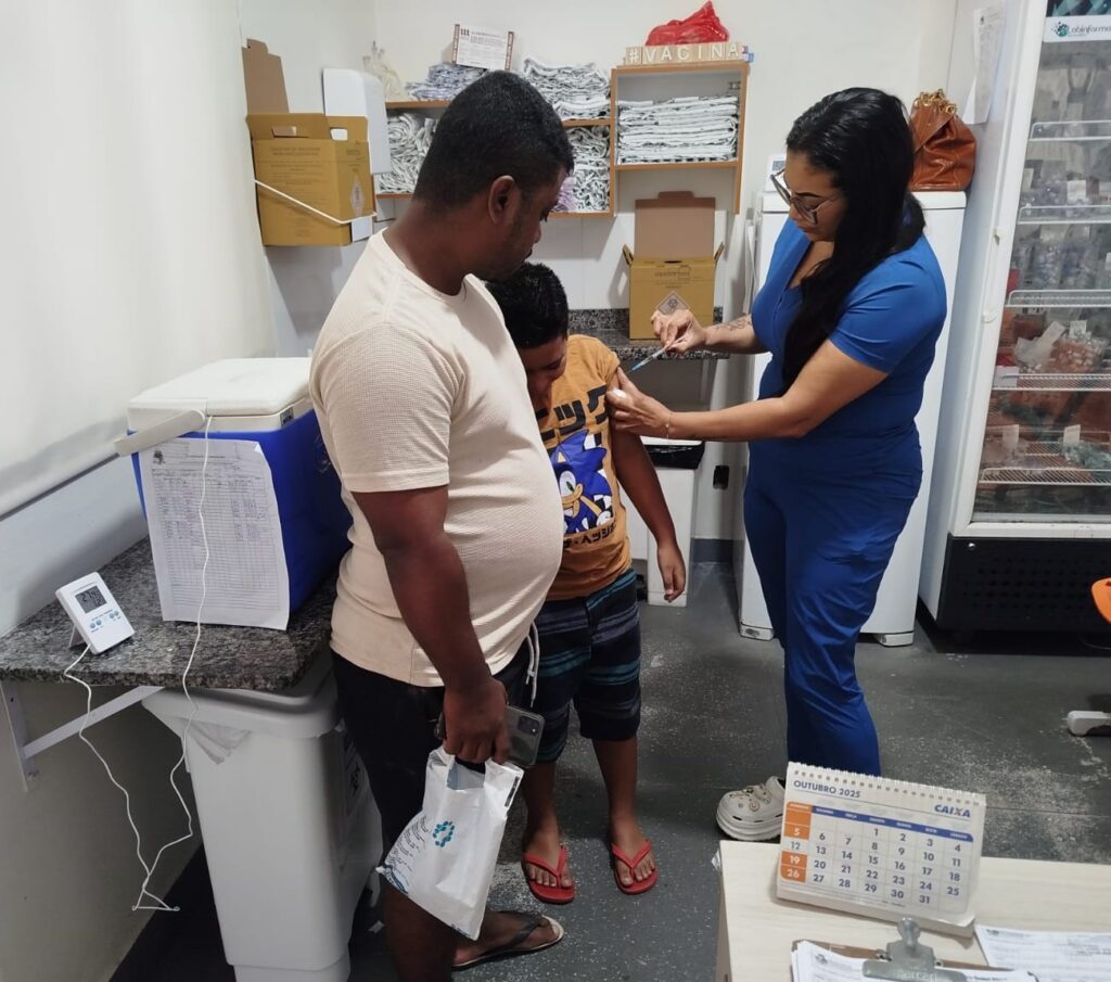 ‘Dia D de Multivacinação’ aplica mais de 4 mil doses em crianças e adolescentes em Belford Roxo