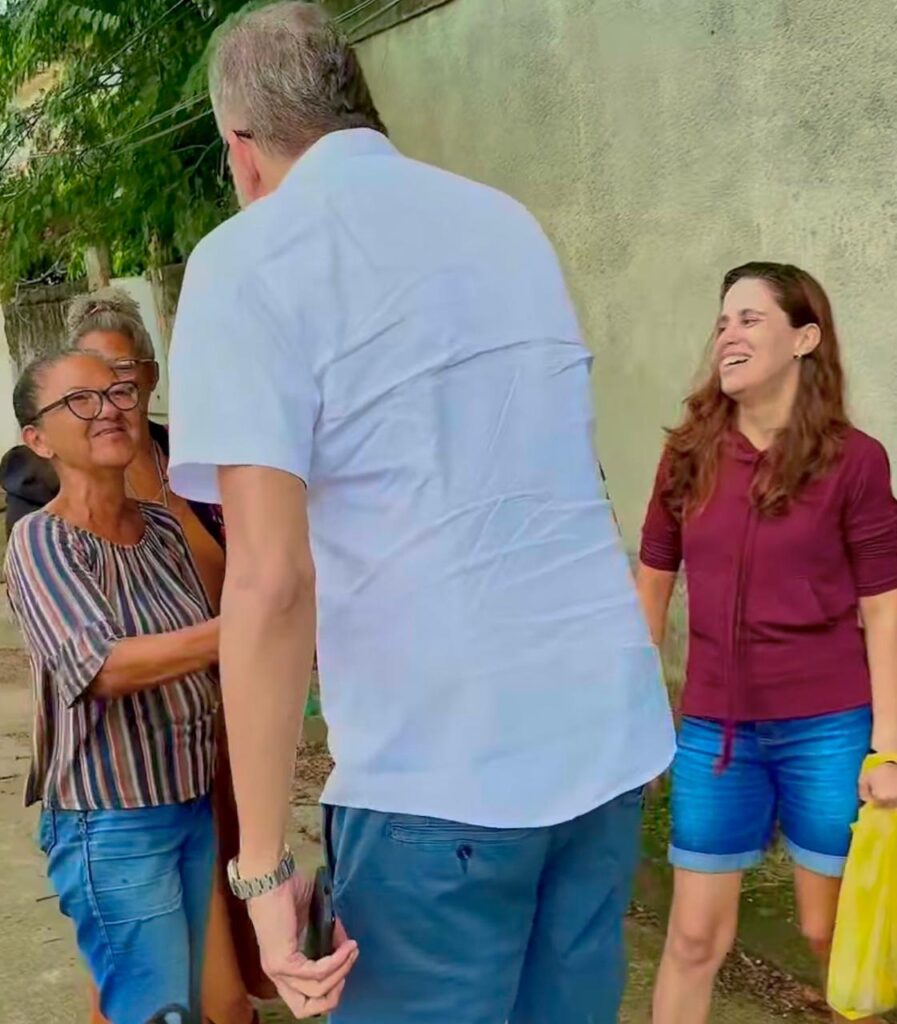Prefeito Márcio Canella visita novos campos de grama sintética na Prata e no Retiro Feliz