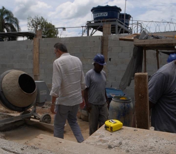 Prefeitura constrói sub-bases de alvenaria para a Companhia Destacada da Polícia Militar do Roseiral